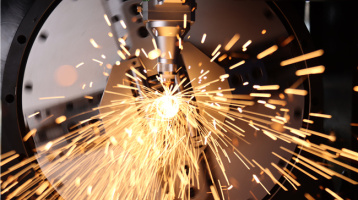 顧客評價：八管雷射切割機，MP6012D