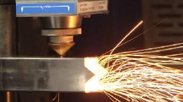 15000瓦光纖雷射切割機可以切割多厚